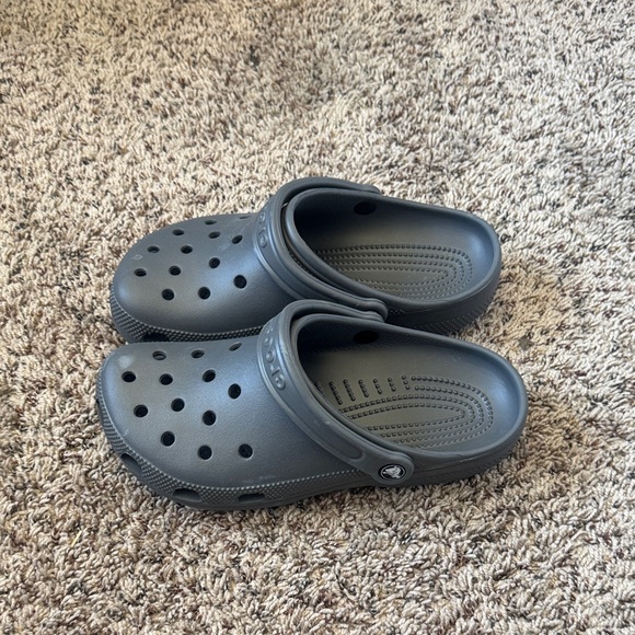 CROCS - Picture 2 of 4